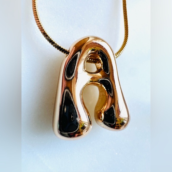 ANTHROPOLOGIE - NWTBubble Letter A Monogram Necklace 14K Gold Plated Serefina - Picture 3 of 5